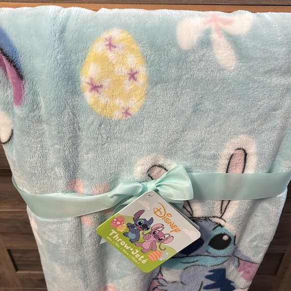 CLEARANCE LAST ONE! NWT! Disney Stitch Easter Bunny Plush Throw Blanket - Picture 3 of 7